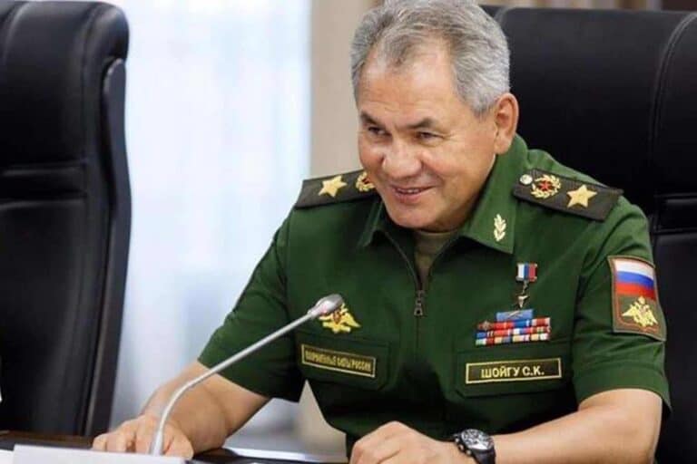 هذه تفاصيل لقاء خليفة حفتر مع وزير الدفاع الروسي وتهديد أردوغان بقلب الطاولة لقاء خليفة حفتر وزير الدفاع الروسي watanserb.com