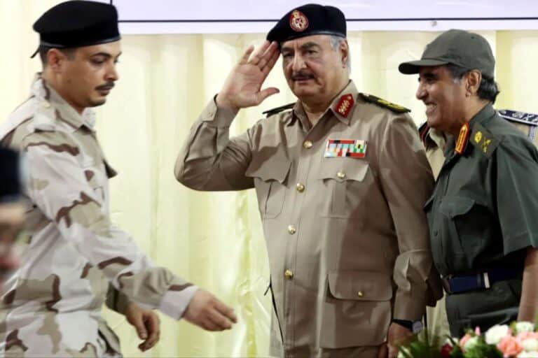 معسكرات تدريب في مصر تضم هاربين موالين للقذافي للقتال بجانب حفتر.. عقيد ليبي يهاجم ابن زايد ويكشف التفاصيل watanserb.com