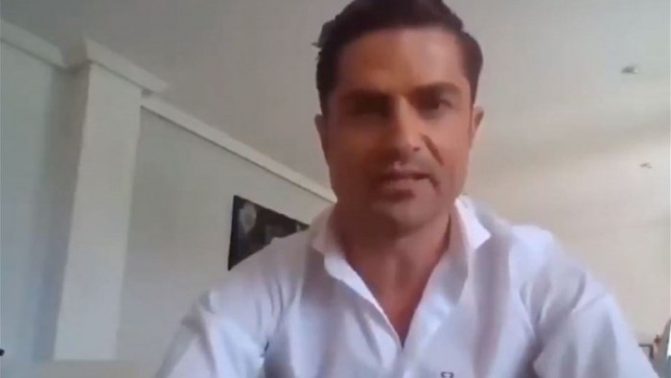 الإعلامي الإسباني خافيير نيغر watanserb.com