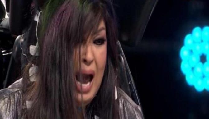 فيفي عبده تنهار في رامز مجنون رسمي watanserb.com