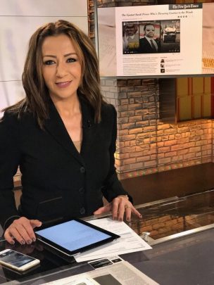 مراسلة الجزيرة وجد وقفي تضع أميراً سعودياً في موقفٍ محرج دفعه للإختباء وراء “الذباب” لشتمها! وجد وقفي watanserb.com