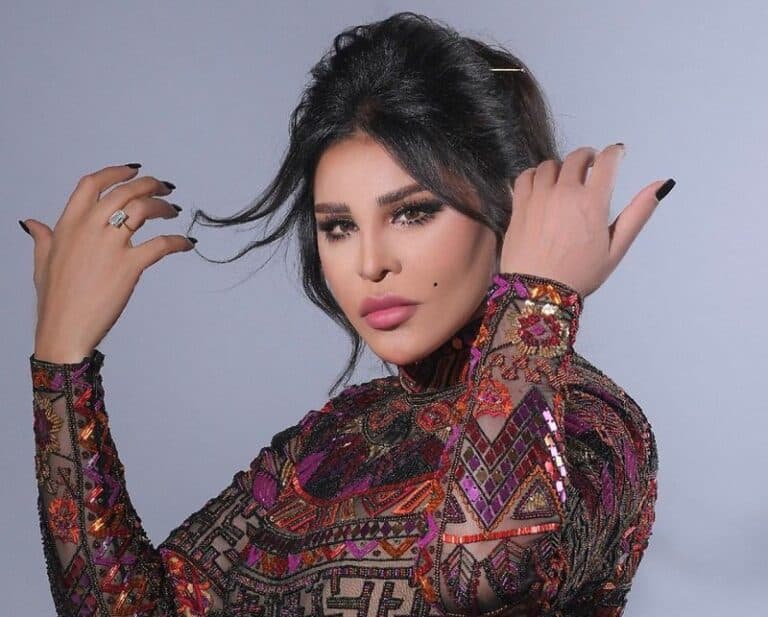 أحلام ترتدي الصليب watanserb.com