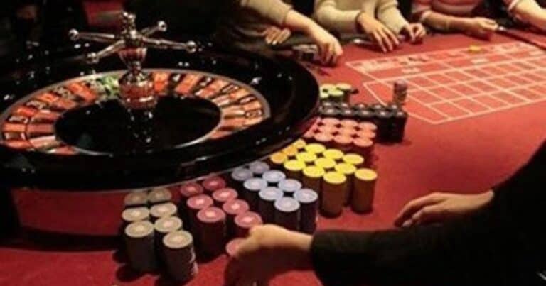 ثري سعودي وناد للقمار في لندن watanserb.com