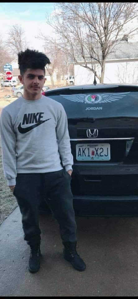 مقتل شاب أردني على يدّ أمريكي أسود وزوجته لسبب “تافه جداً”! الشاب الأردني بندر جمعة عبد المجيد عبد العال (19 عاما)