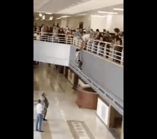 اللبناني خالد الديك يحاول الانتحار بإلقاء نفسه من قصر العدل اللبناني خالد الديك يحاول الانتحار