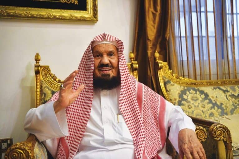 بعد أن سمحوا للمرأة بقيادة السيارة في السعودية.. فتوى جديدة تُبيح للمرأة العمل في مهنة “مأذون أنكحة” | القصة الكاملة عبدالله بن سليمان المنيع watanserb.com