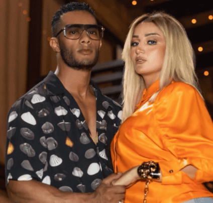 محمد رمضان مع زوجته watanserb.com