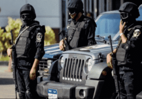 “يا خسارة تربيتكم”.. كويتي يستنجد بالشرطة بعدما اعتدى فلذات كبده عليه وأطلقوا الرصاص على منزله! الشرطة الكويتية watanserb.com