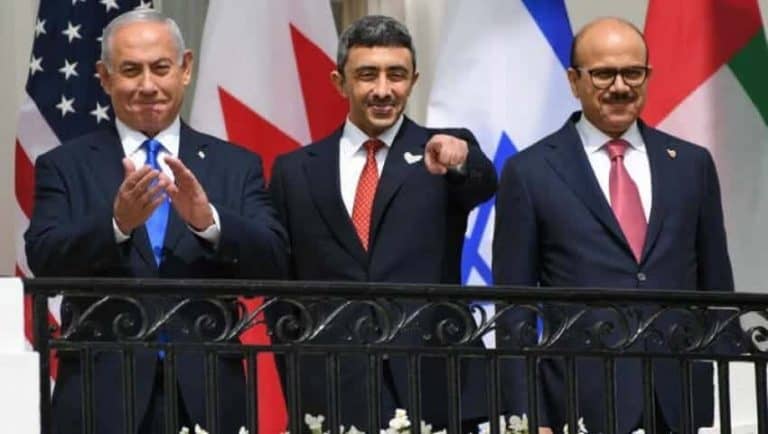 إسرائيل عاجزة عن الشكر.. حفل “خلع السراويل” انتهى وترامب تعهد بإشهار زواج نتنياهو وابن سلمان قريبا التطبيع الإماراتي البحريني الإسرائيلي watanserb.com