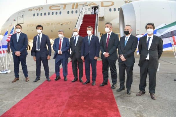 الوفد التطبيعي في إسرائيل تأشيرة الإمارات watanserb.com