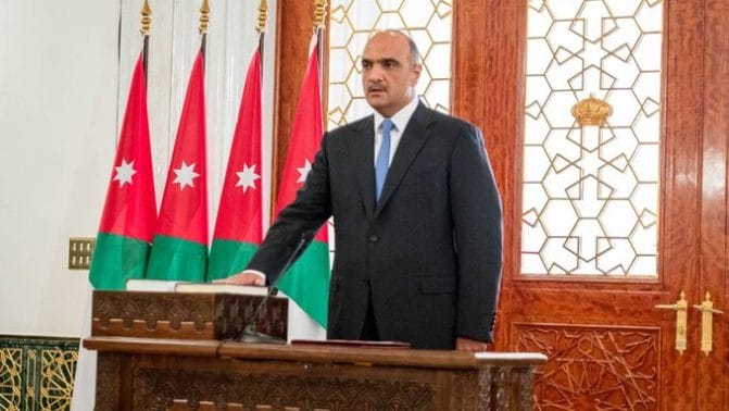 بشر الخصاونة watanserb.com