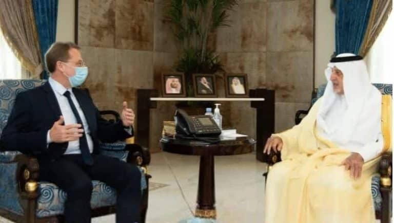 خالد الفيصل والسفير الفرنسي watanserb.com