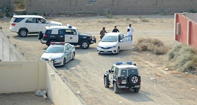 مداهمة أمنية للشرطة السعودية الرياض watanserb.com