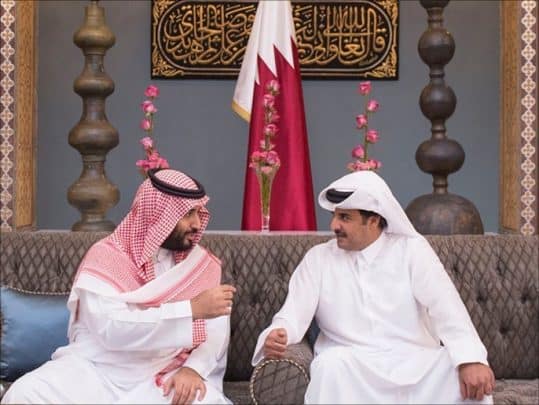 موقع استخباراتي يكشف ما رفضه الأمير تميم بن حمد في جهود المصالحة الخليجية أمير قطر تميم بن حمد و ولي العهد السعودي محمد بن سلمان watanserb.com