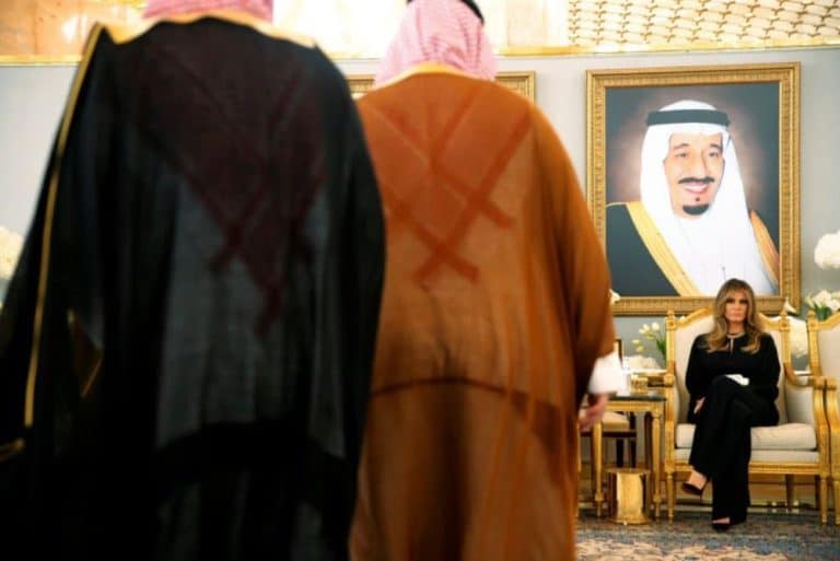 لطم وحزن في قصور الرياض و أبوظبي بعد سماع الخبر الذي أقاموا الليل لكي لا يحدث! ترامب يقر بالخسارة وفوز بايدن والحزن يخيم على قصور الرياض و أبوظبي watanserb.com