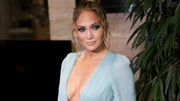 جينيفر لوبيز watanserb.com