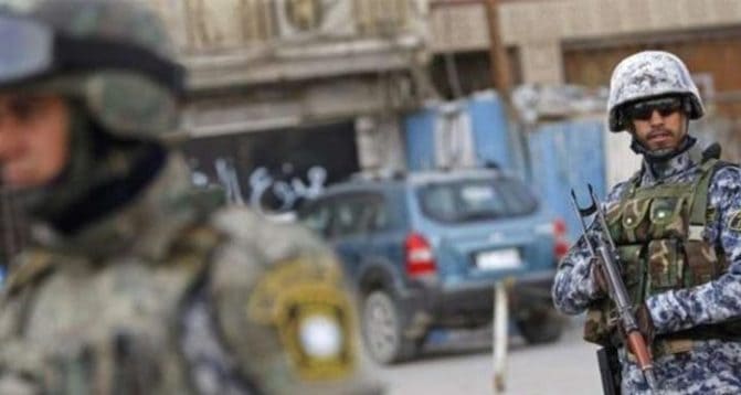 عراقي يقتل شقيقتيه watanserb.com