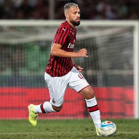 اللاعب البرازيلي ليو دوراتي