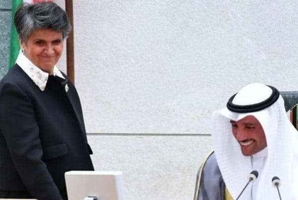 “موتوا بغيظكم يا أولاد” .. صفاء الهاشم تحرق قلوب الحاقدين بما قالته فرحاً بانتخاب مرزوق الغانم لرئاسة مجلس الأمة صفاء الهاشم تبارك إعادة انتخاب مرزوق الغانم رئيساً لمجلس الأمة في الكويت watanserb.com