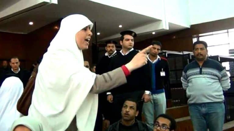 عائشة الشاطر watanserb.com