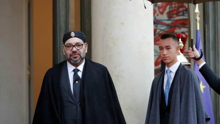 محمد السادس وولي عهده- تطبيع المغرب وإسرائيل watanserb.com