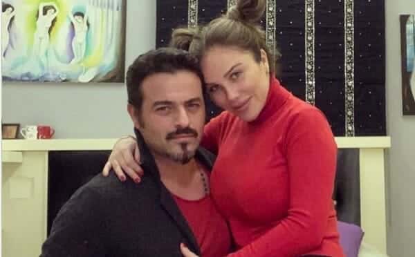 نيكول سابا تنشر صوراً “ساخنة” بأوضاع “مثيرة” مع زوجها وتُشعل جدلاً واسعاً! نيكول سابا تحتفل بصور حميمة بمناسبة عيد زواجها من يوسف الخال watanserb.com