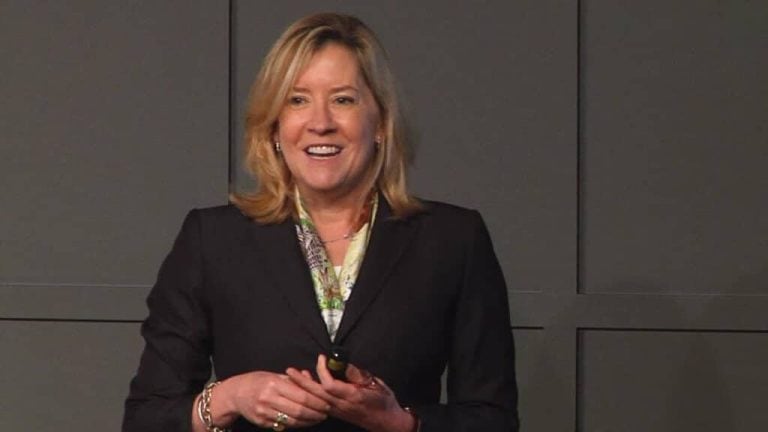 بايدن يطيح بأذرع ترامب داخل مؤسسات أمريكا watanserb.com