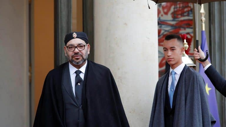 محمد السادس ملك المغرب يستغل التطبيع لتسويق نفسه كمدافع عن القضية الفلسطينية watanserb.com