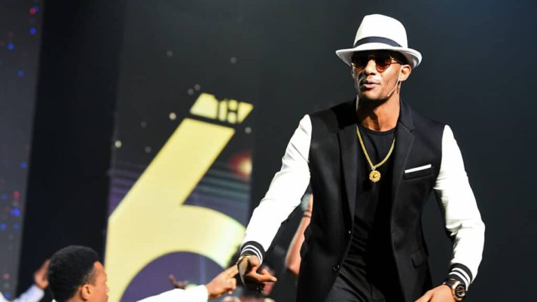 محمد رمضان يقفز من فوق برج القاهرة watanserb.com