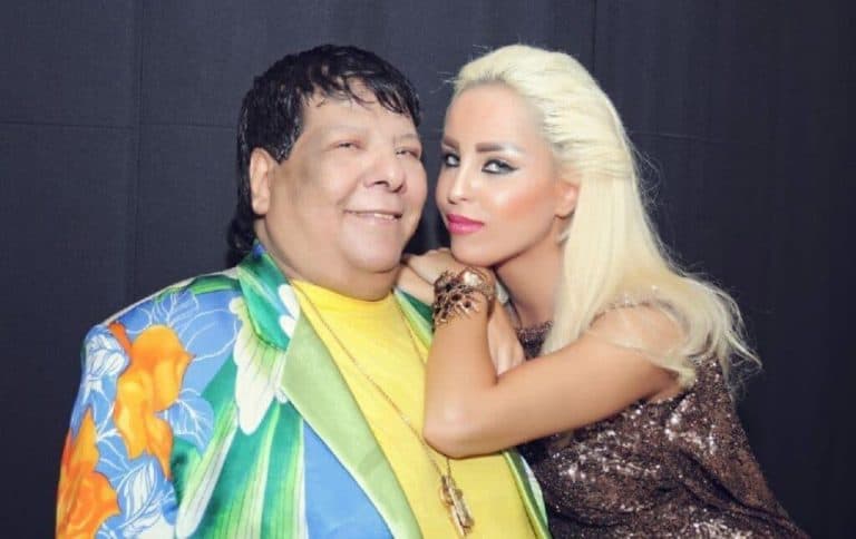 الفنانة اللبنانية منار حمزة تدعي زواجها من شعبان عبد الرحيم وبيعه فيلا لها watanserb.com