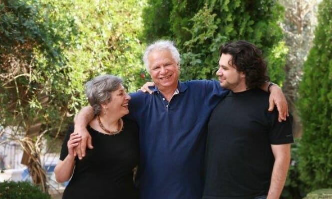 وفاة الشاعر مريد البرغوثي