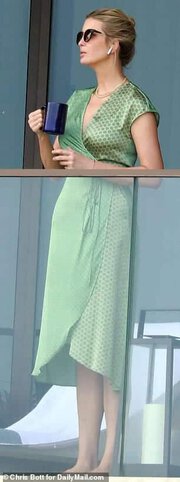 ايفانكا ترامب تستمع بأوقاتها 