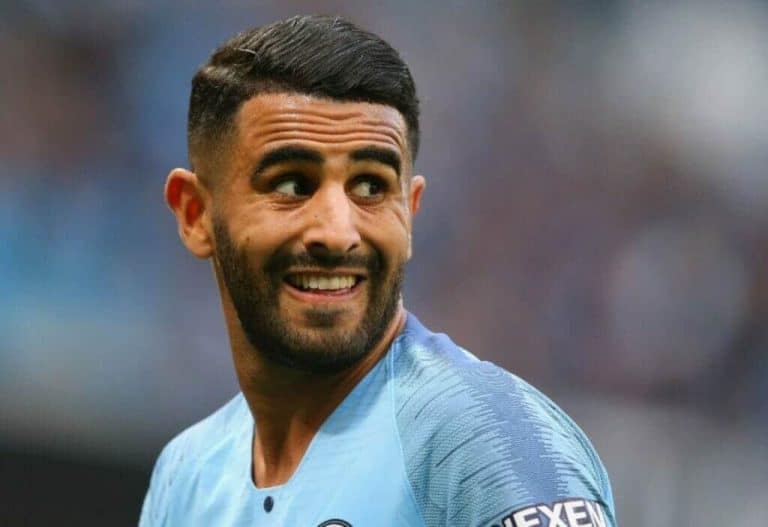 رياض محرز يتلقى رسالة من مواطنه يوسف بلايلي watanserb.com