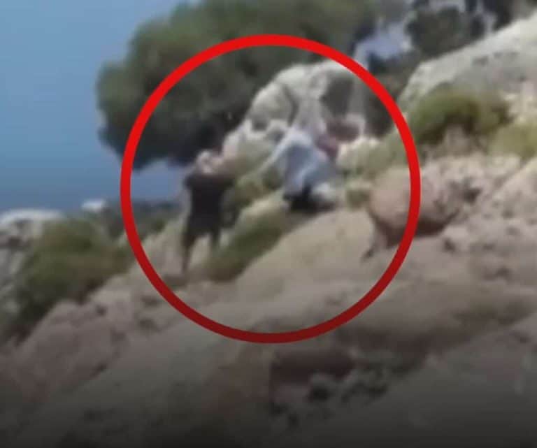 زوج تركي يلقي زوجته من علو watanserb.com