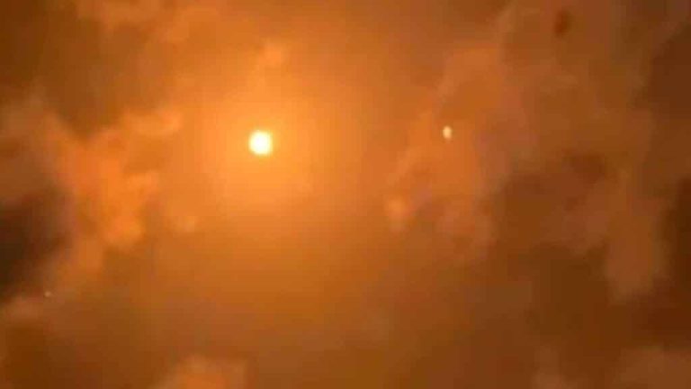 اعتراض صاروخ الحوثي الذي أطلق على الرياض watanserb.com