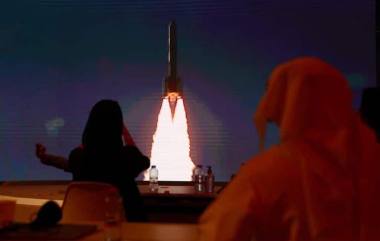 هآرتس تسخر من مسبار الأمل الإماراتي watanserb.com