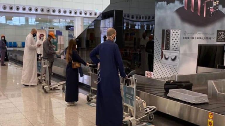 المعارض السعودي أحمد الحربي يعود للرياض watanserb.com