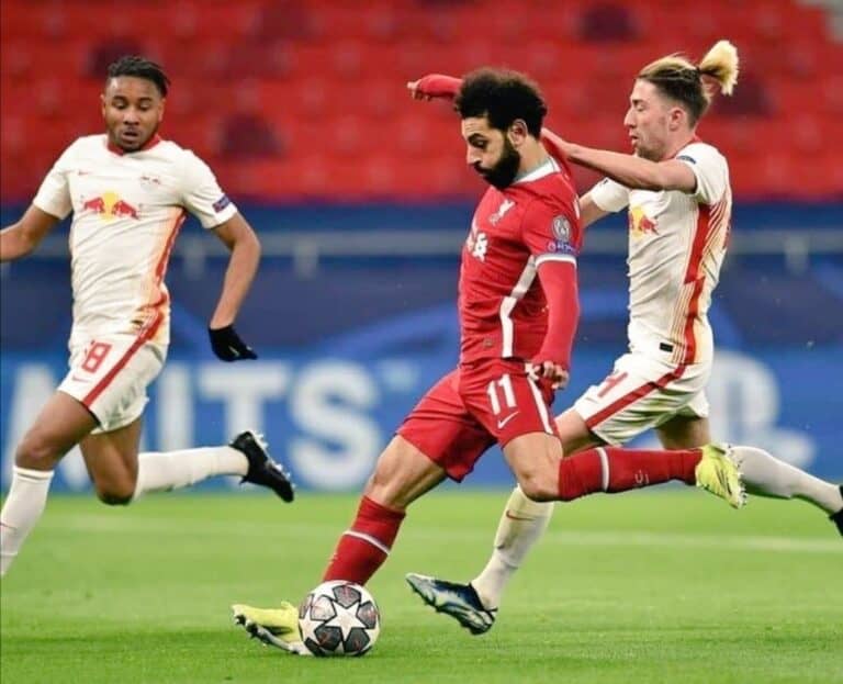 محمد صلاح والحديث عن الرحيل أو البقاء في ليفربول watanserb.com
