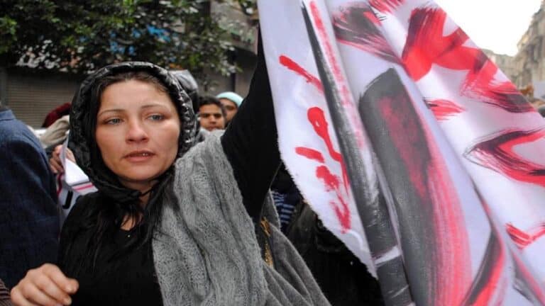 أشرف زكي غاضب بسبب جيهان فاضل watanserb.com