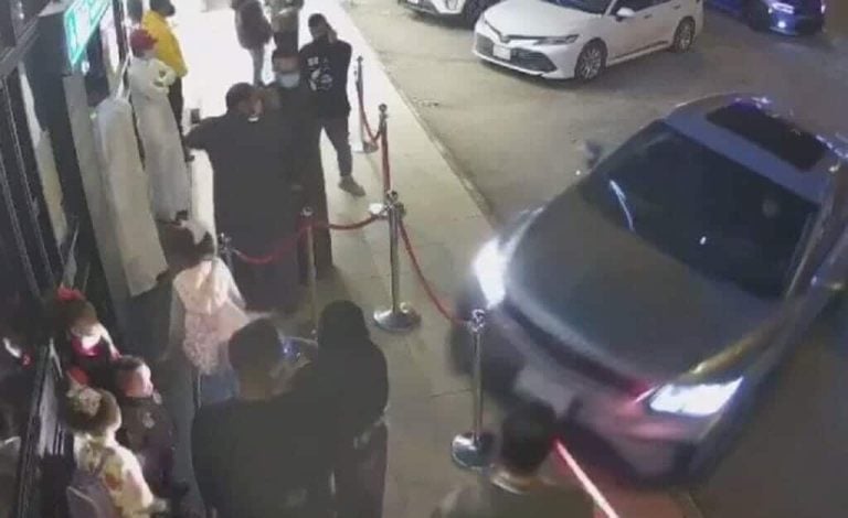 سعودية تقود سيارتها في الرياض watanserb.com