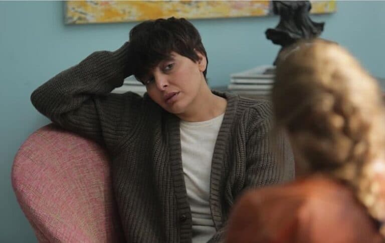 تسجيل إصابة الفنانة فاطمة الصفي بكورونا بعد ساعات من وفاة عبير خضر بالفيروس الفنانة الكويتية فاطمة الصفي تُصاب بـ"كورونا" رغم أخذها اللقاح watanserb.com