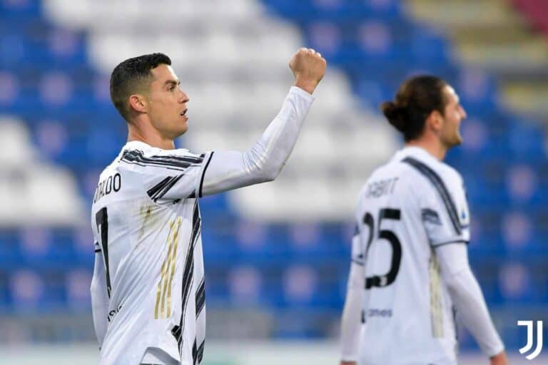 رونالدو وحسم أمره مع نادي يوفنتوس الإيطالي watanserb.com