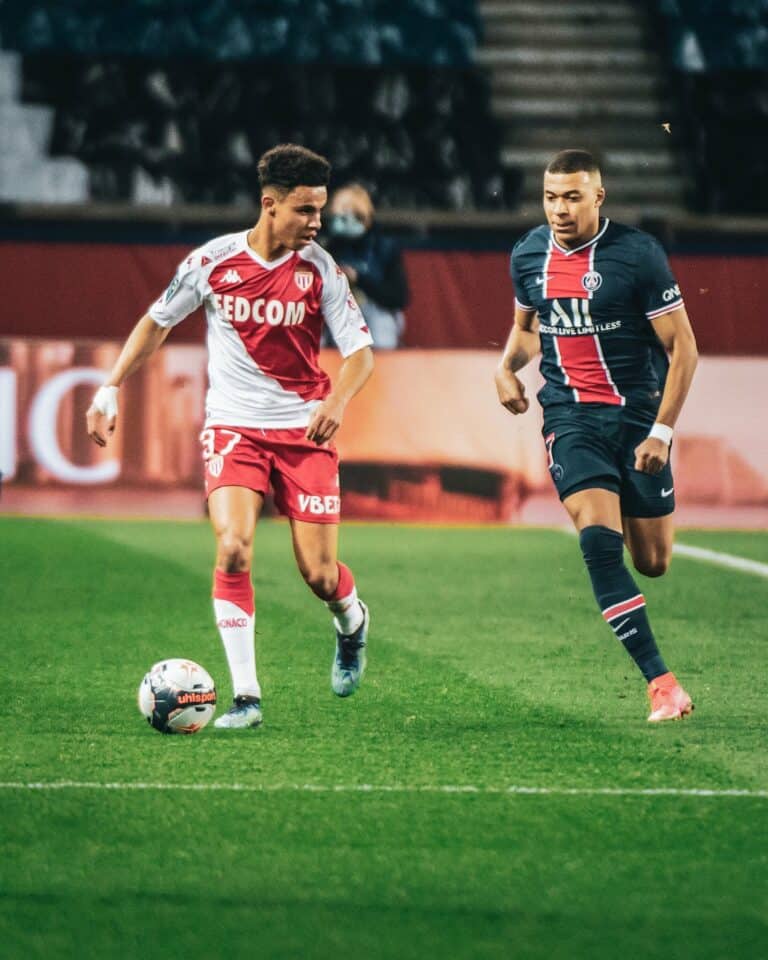 مبابي وسفيان ديوب watanserb.com