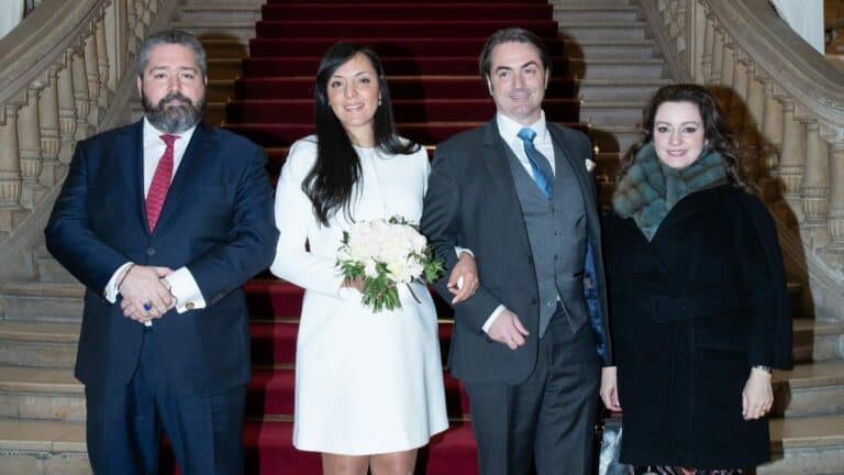 ياسمين بريكي تتزوج حفيد نابليون بونابرت لتحسين العلاقات مع فرنسا ياسمين بريكي تتزوج حفيد نابليون بونابرت watanserb.com