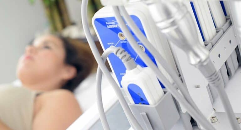 اختبارات العذرية في برنامج لتلفزيون الواقع في فرنسا تثير غضباً واسعاً لدى الحكومة watanserb.com