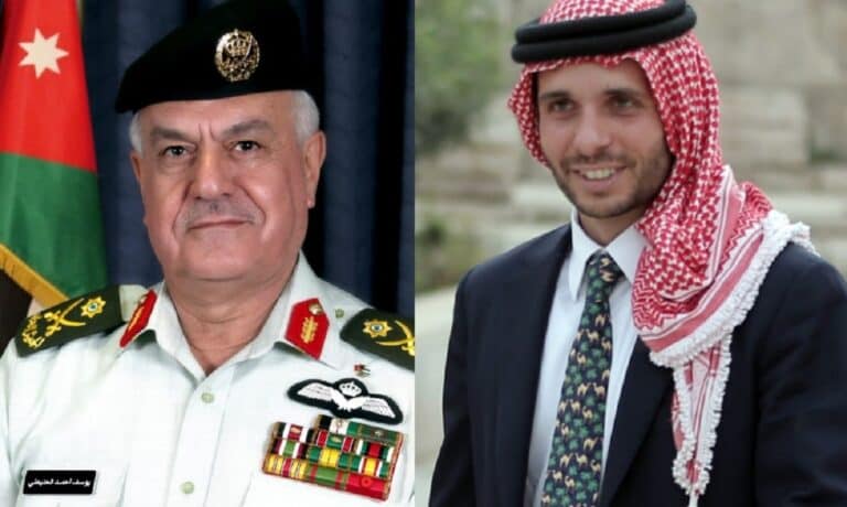 “اركب سيارتك واطلع من الدار وما تيجي تهددني” .. الأمير حمزة ينفجر بوجه رئيس هيئة الأركان في تسجيل ناري تسجيل صوتي انتشر للأمير حمزة بن الحسين خلال زيارة يوسف الحنيطي رئيس هيئة الأركان المشتركة watanserb.com