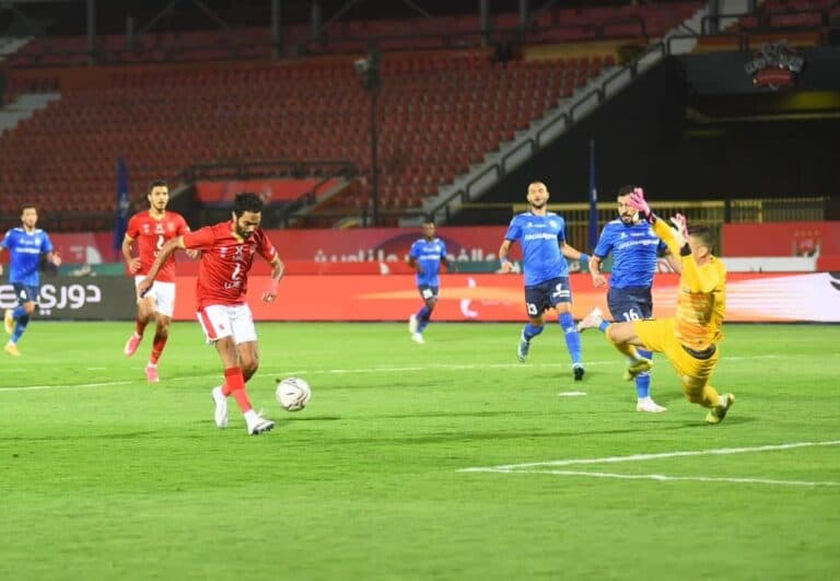 مباراة الأهلي وسموحة watanserb.com