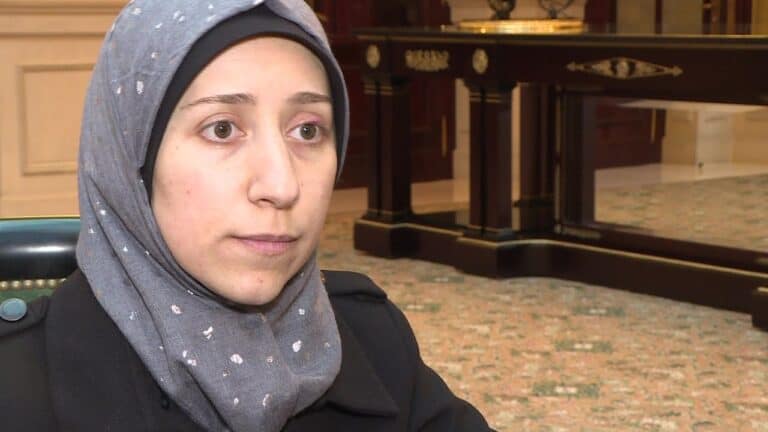 الطبيبة السورية أماني بلور watanserb.com