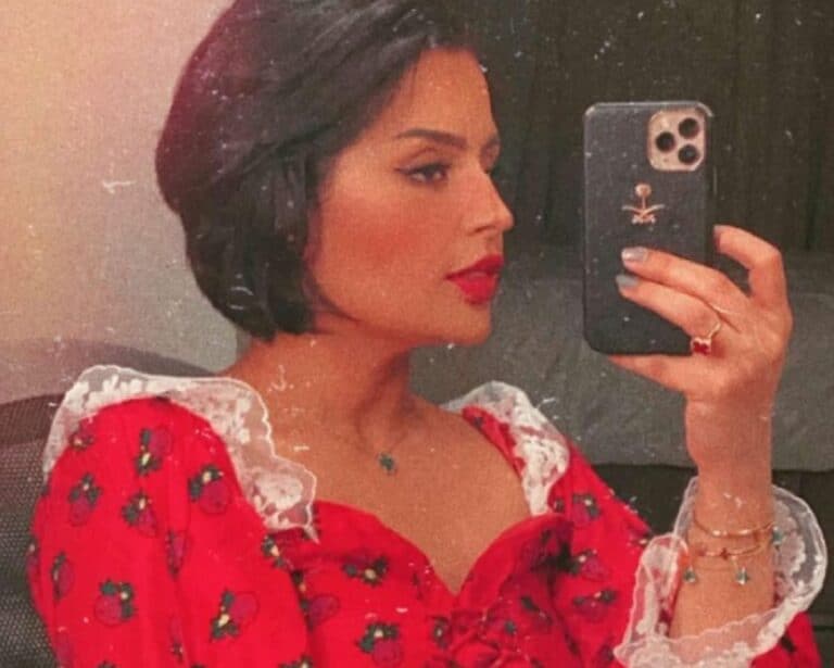 بدور البراهيم نزعت الحجاب وقالت ان ارتداءه يعيقها watanserb.com