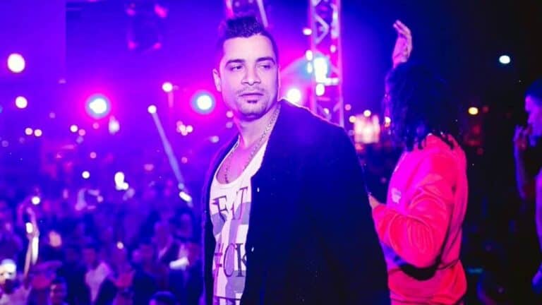 إلقاء القبض على حسن شاكوش بسبب ما فعله في وسط الطريق العام! حسن شاكوش watanserb.com